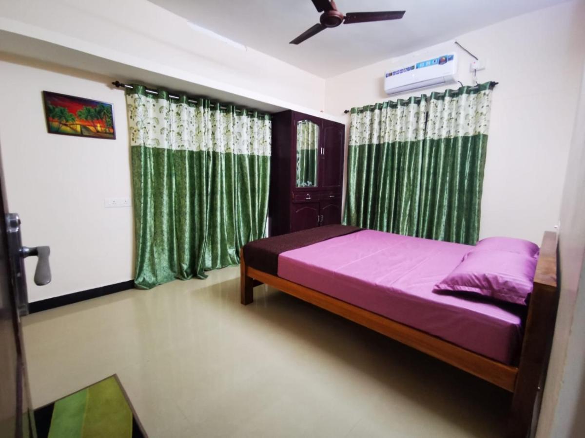 J2 Home Stay - Luxury Homes With Caravan Services Тривандрум Экстерьер фото